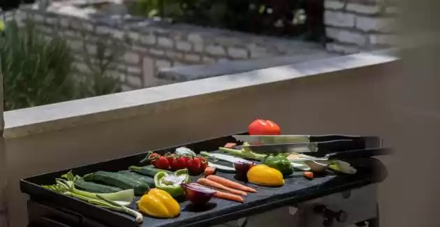 Apartman Rita A4 s velikom terasom i dvije spavaće sobe