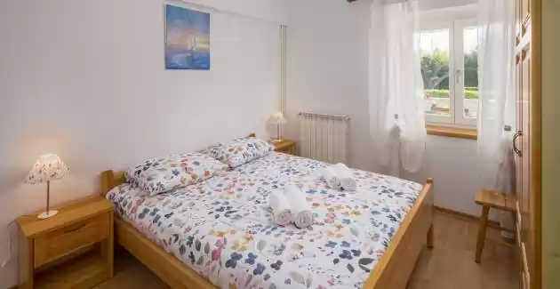 Apartman Rita A4 s velikom terasom i dvije spavaće sobe