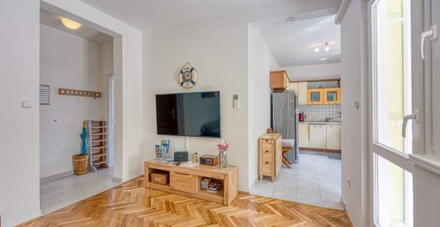 Apartment Pavluk with Balcony