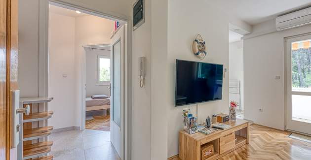 Apartment Pavluk with Balcony