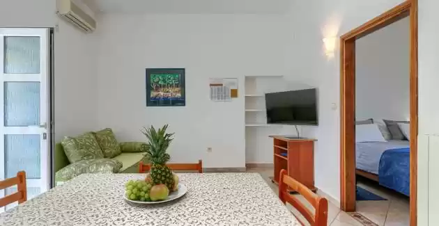 Nino A4 Apartment Terrasse und Gemeinschaftspool