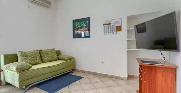 Nino A4 Apartment Terrasse und Gemeinschaftspool