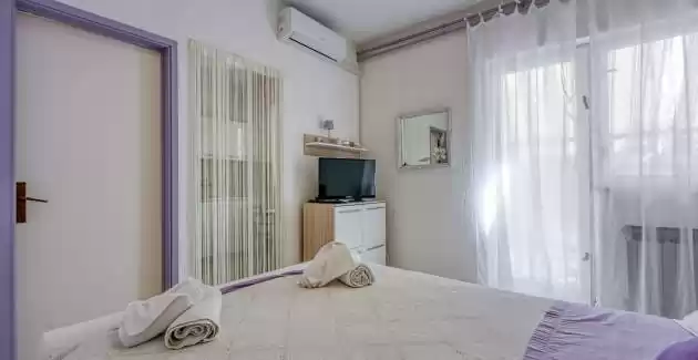 Appartamenti Gina - A1 Monolocale con terrazza