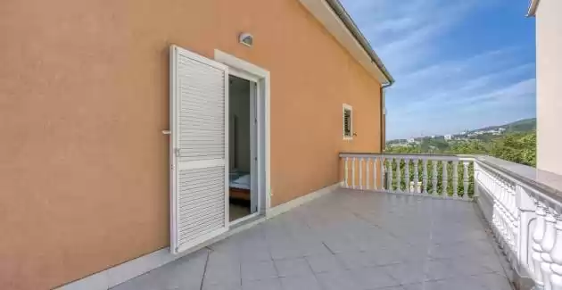 Three-Bedroom App Niko 3