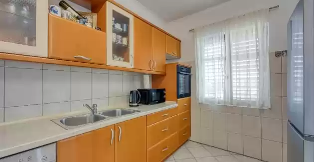 Three-Bedroom App Niko 3