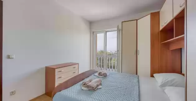 Three-Bedroom App Niko 3