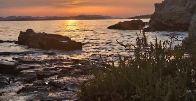 Private Island-Ravna Sika