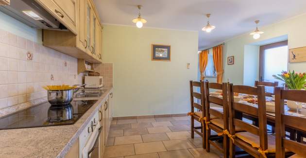 Villa Christina with Pool, Jacuzzi and Sauna