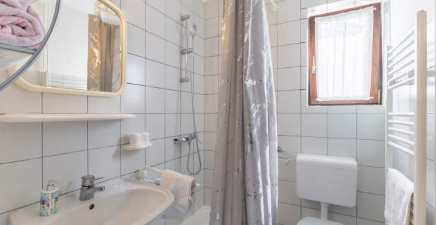 Apartments Koraca - Studio A2 with Terrace