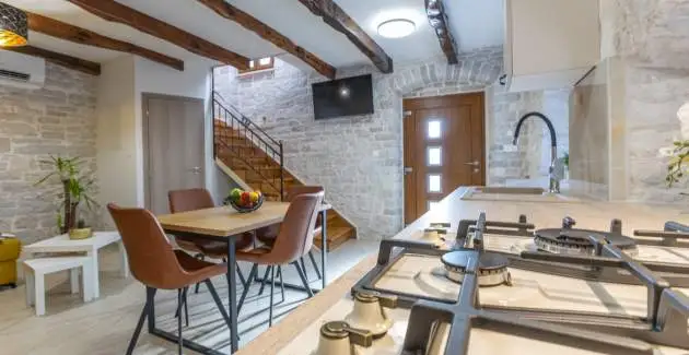 Holiday Home Istria Mar with private Jacuzzi