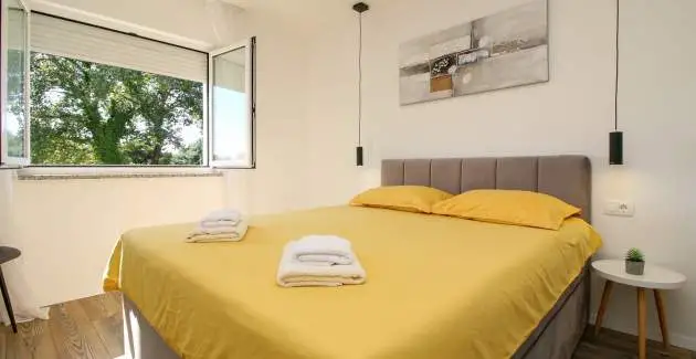 App Jadran Porec with Private Pool