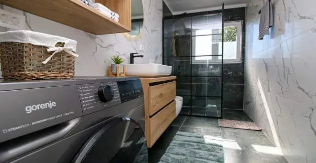 App Jadran Porec with Private Pool