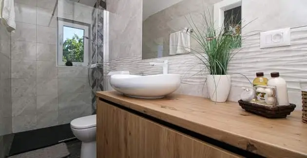 App Jadran Porec with Private Pool