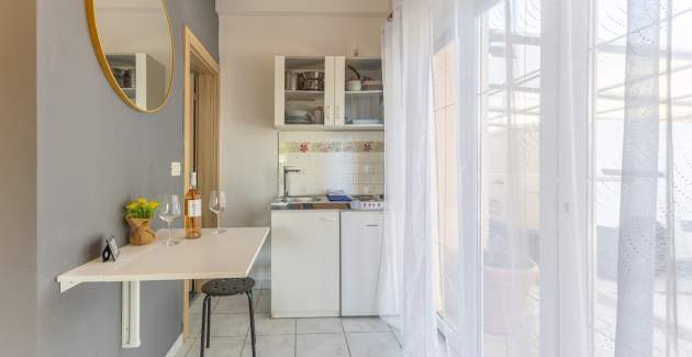 Studio with Terrace Klaudio