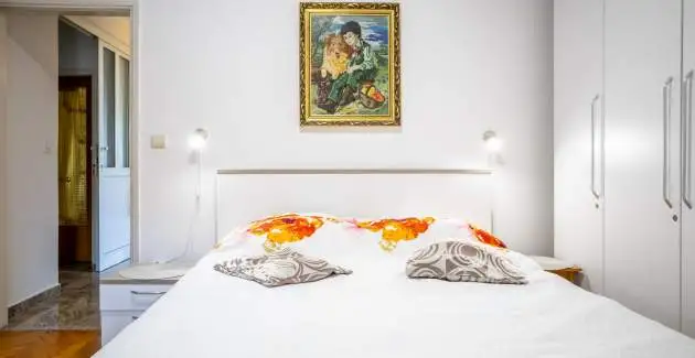 Vera A4 Dvosobni apartman s balkonom