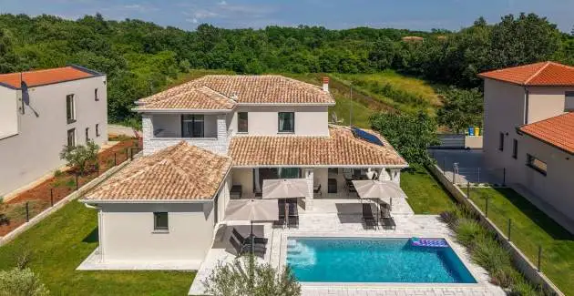 Villa Luni - Neu im Angebot *****