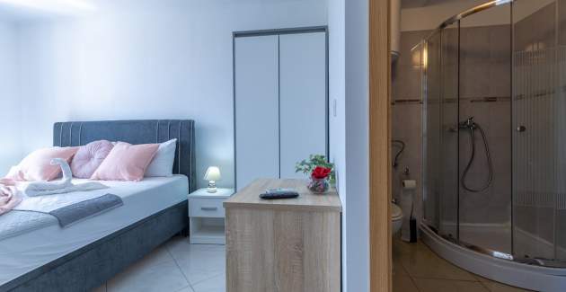 Stefano Rooms- Double Room S2