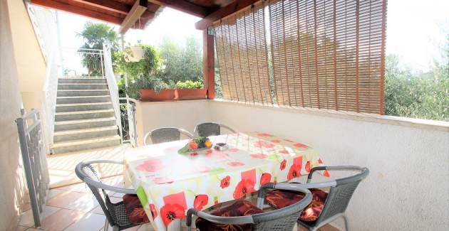 Apartment Nadija I with Terrace, 350 m from the Sea