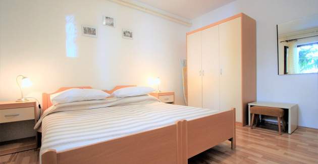 Apartment Nadija I with Terrace, 350 m from the Sea