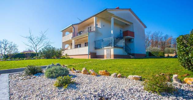 Beakovic Apartment with Garden