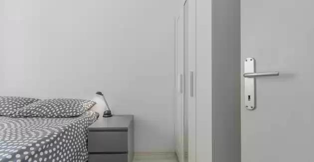 Modernes Ferienwohnung Eva mit 2 Schlafzimmern in Porec