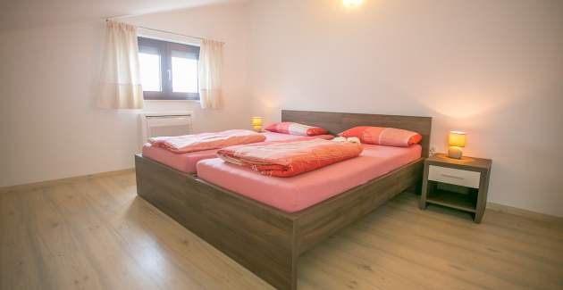 Apartman Sara I s balkonom