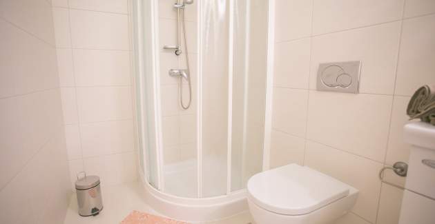 Apartman Sara I s balkonom