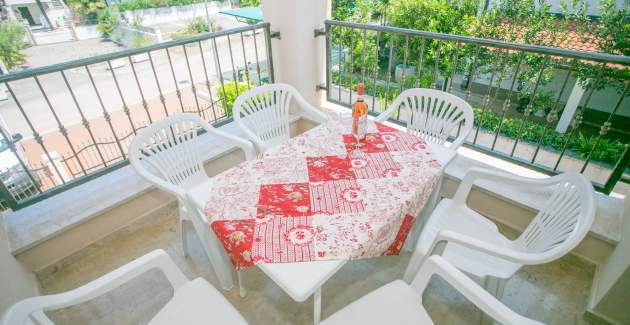 Apartman Sara II s Balkonom