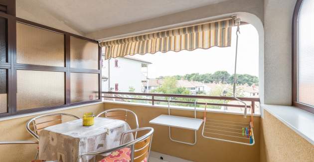 Two-Bedroom Apartment Ruzica III  A4 with Balcony