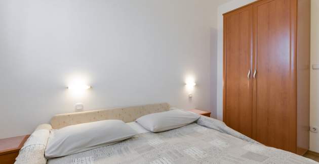 Two-Bedroom Apartment Ruzica III  A4 with Balcony