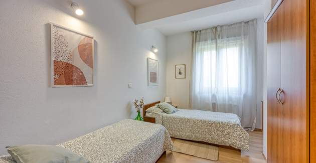 Appartamento Giardino No.1 con 2 Camere da Letto e Terrazza