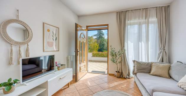 Appartamento Giardino No.1 con 2 Camere da Letto e Terrazza