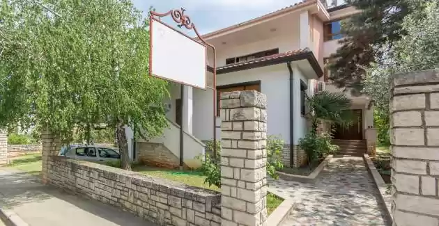 Dvosobni Apartman Fiskus II s Balkonom