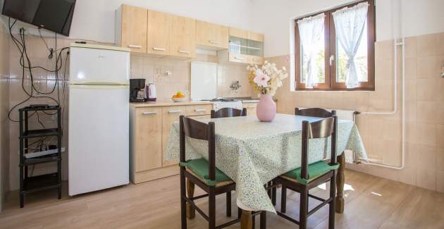 Dvosobni apartman Lidija II u blizini plaže