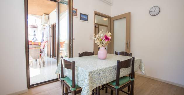 Dvosobni apartman Lidija II u blizini plaže