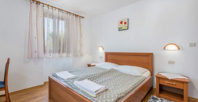 Three-Bedroom Apartment Banko in Spadici