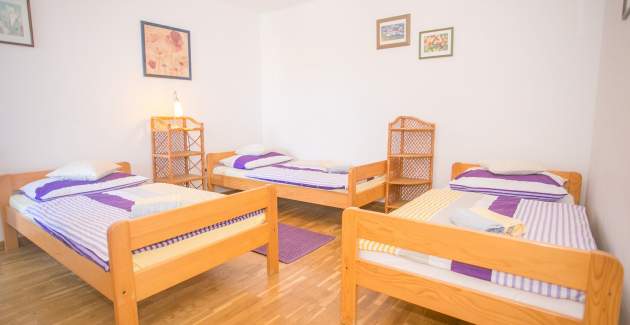 Apartment Branka for 5 people near the beaches