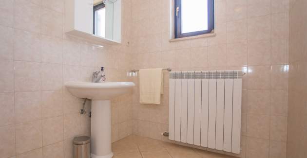 Apartman Punta V s Balkonom i Pogledom na More