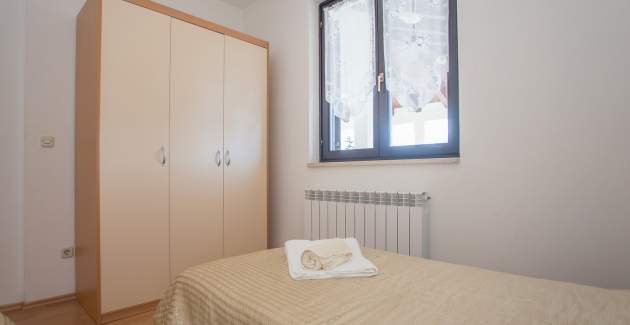 Apartman Punta V s Balkonom i Pogledom na More