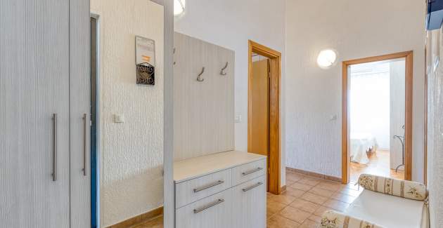 Two-Bedroom Apartment Covic Red