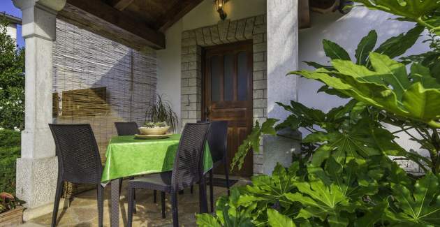 Appartamento rustico con 2 camere da letto Banko DianaDiana