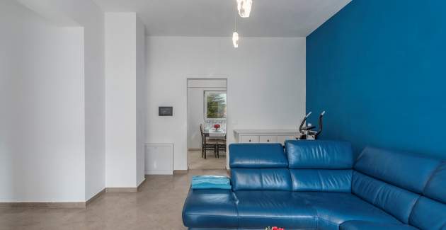 Two Bedroom Apartment Leko I  with Shared Pool and Garden