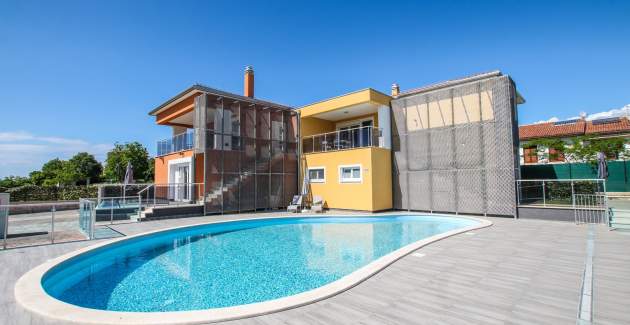 One-Bedroom Apartment Residence Elody VIII with Shared Pool