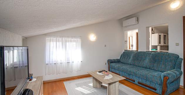 Ferienwohnung Slavko Cancini mit 2 Schlafzimmern und Balkon