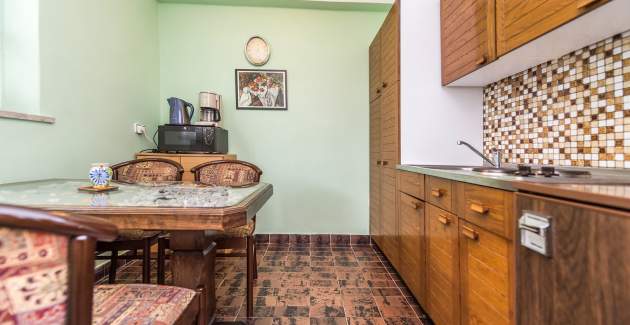 Apartman Stefi II u Prizemlju - 300 m od Mora