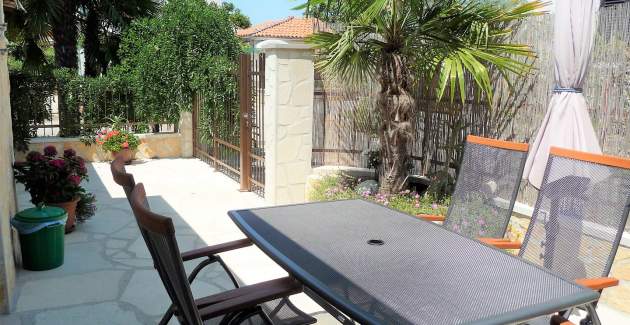 Two-Bedroom Apartment Palme I in Funtana