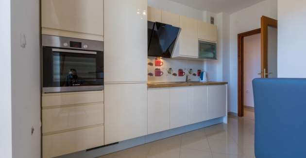 Three-Bedroom Apartman Weitzenfeld near Selce