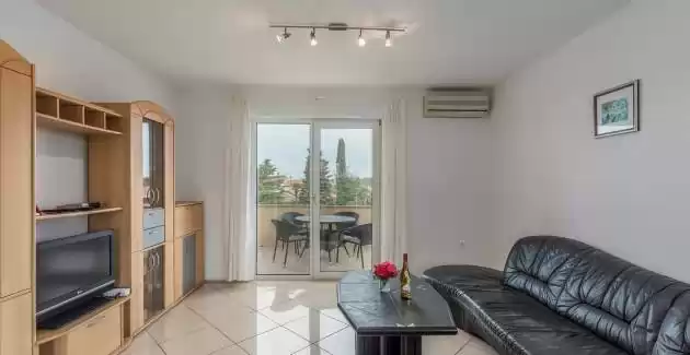 Apartman Leko IV