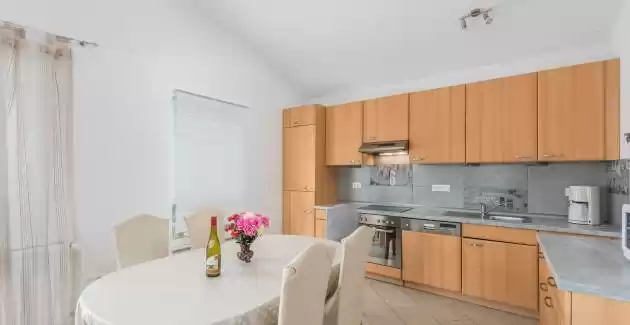 Apartman Leko II s balkonom