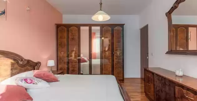 Apartment Katalin I mit 3 Schlafzimmern in der Nähe von Porec